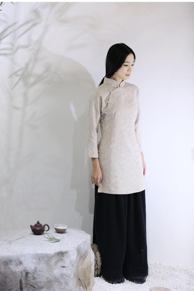 Stand collar Chinese style oblique cheongsam long jacket