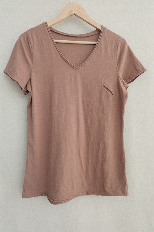 Simple V-neck pure cotton crimping hem pocket T-shirt